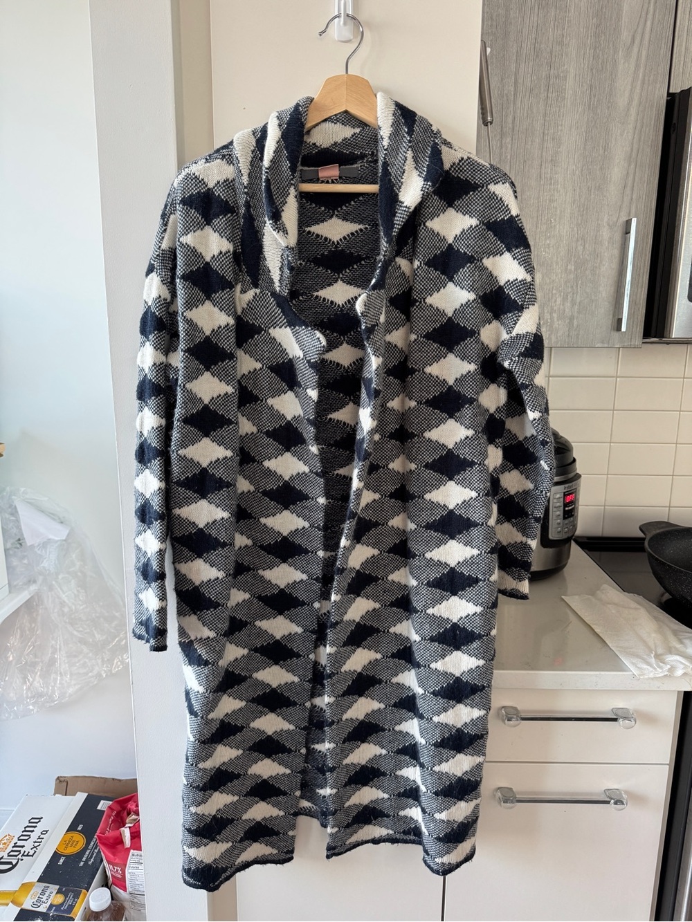 Cozy Black & White Diamond-Patterned Women's Sweater Cardigan